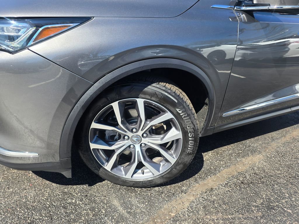 Used 2022 Acura MDX SH-AWD w/ Technology Package image 2