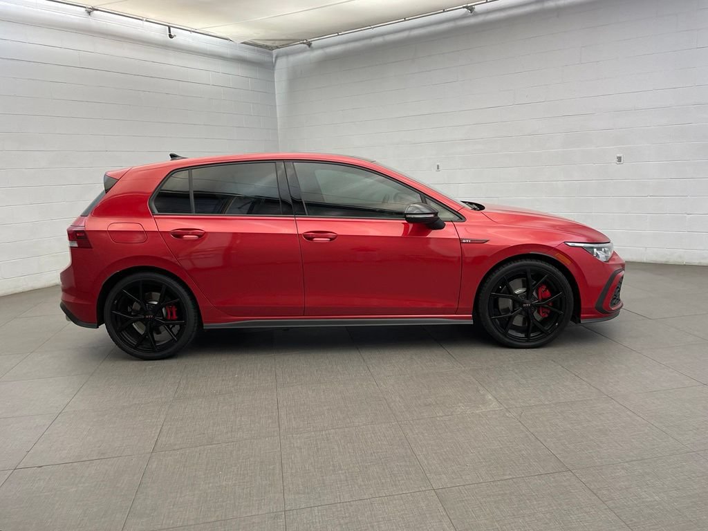 Used 2024 Volkswagen GTI SE FWD image 10