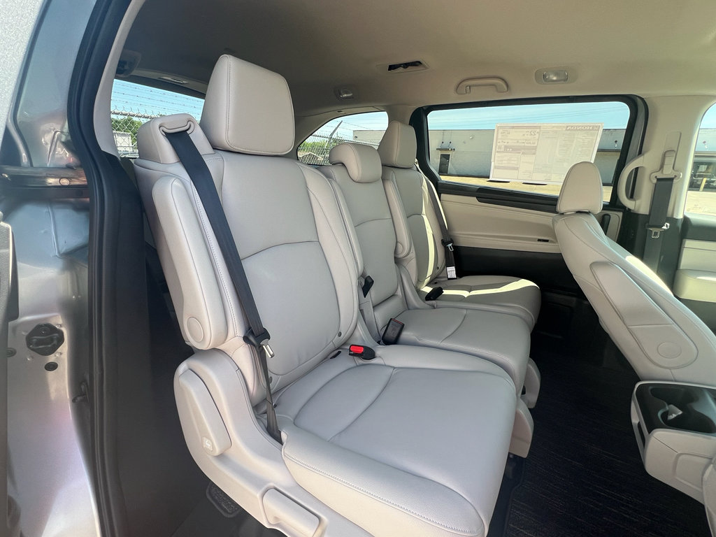 New 2026 Honda Odyssey EX-L image 17