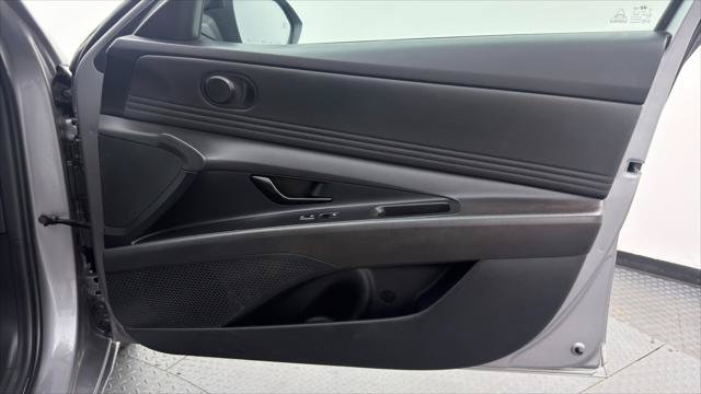 Used 2025 Hyundai Elantra Sport FWD image 26