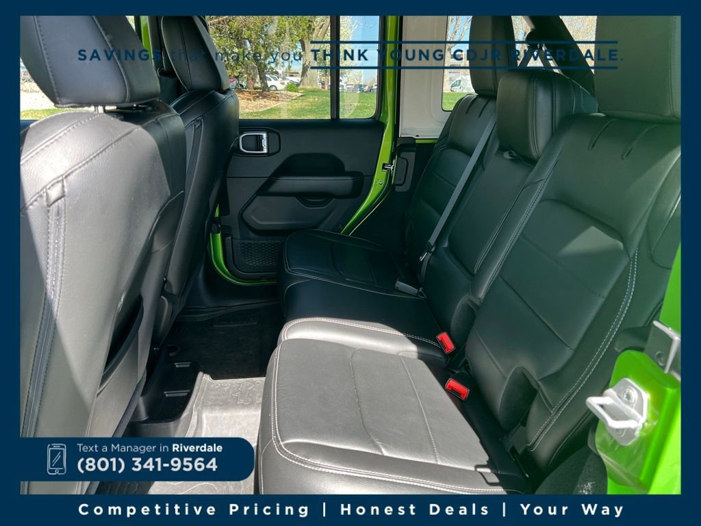 Used 2019 Jeep Wrangler Unlimited Sahara image 23