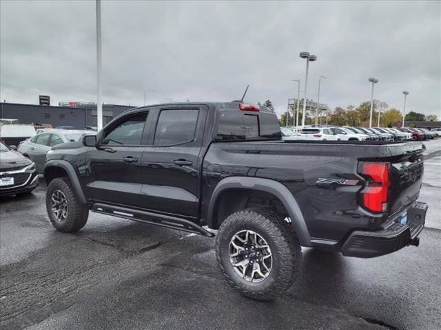 New 2024 Chevrolet Colorado ZR2 w/ Safety Package AWD/4WD image 7