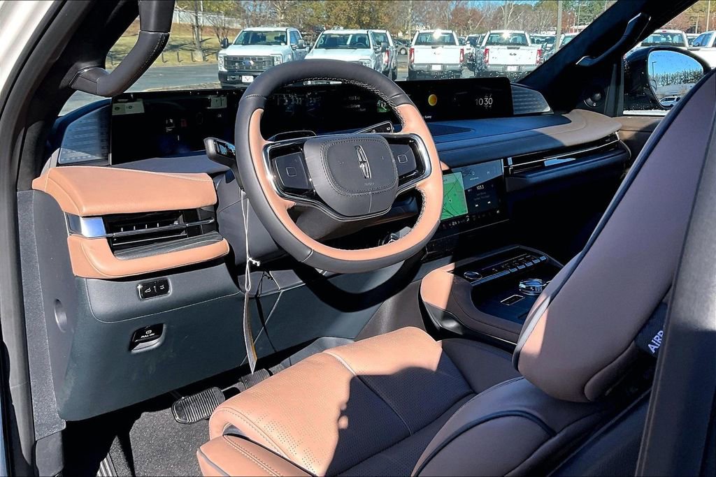 New 2025 Lincoln Navigator Black Label image 6