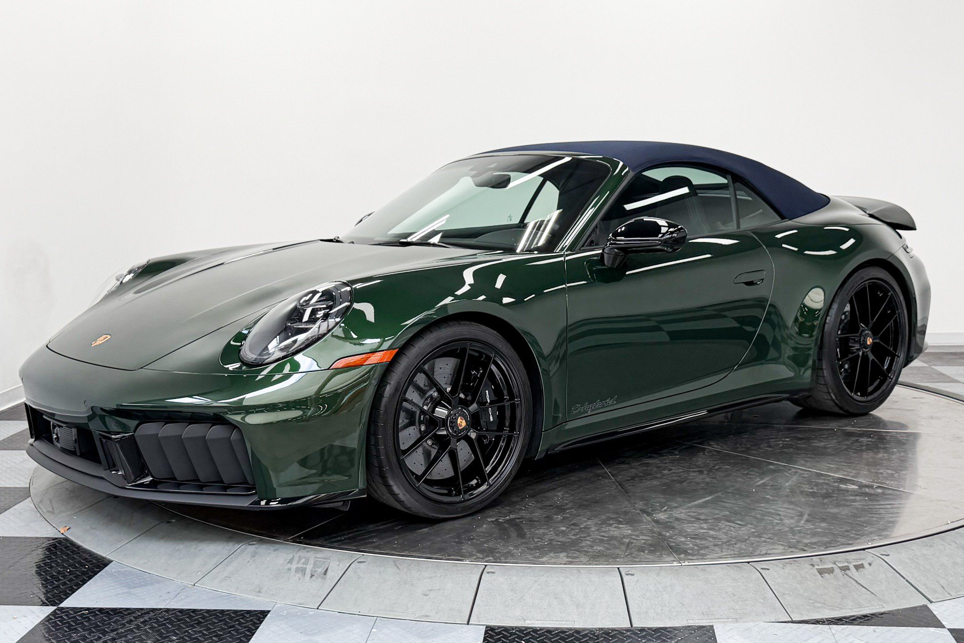 Used 2026 Porsche 911 GTS image 36