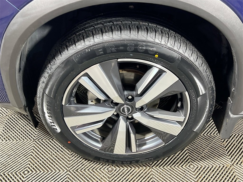 Used 2022 Nissan Rogue SL w/ SL Premium Package image 28