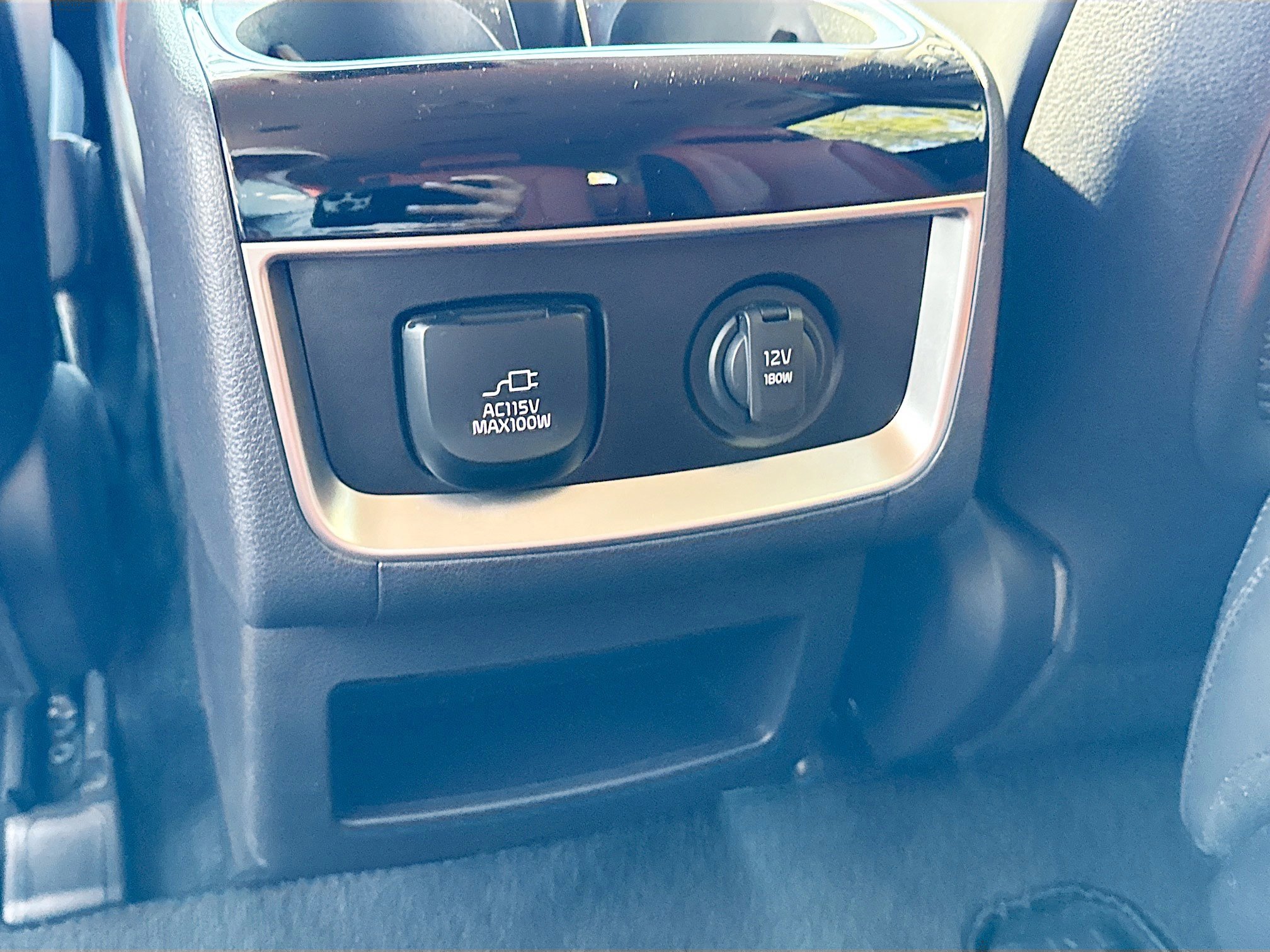 Used 2022 Kia Carnival SX FWD image 21