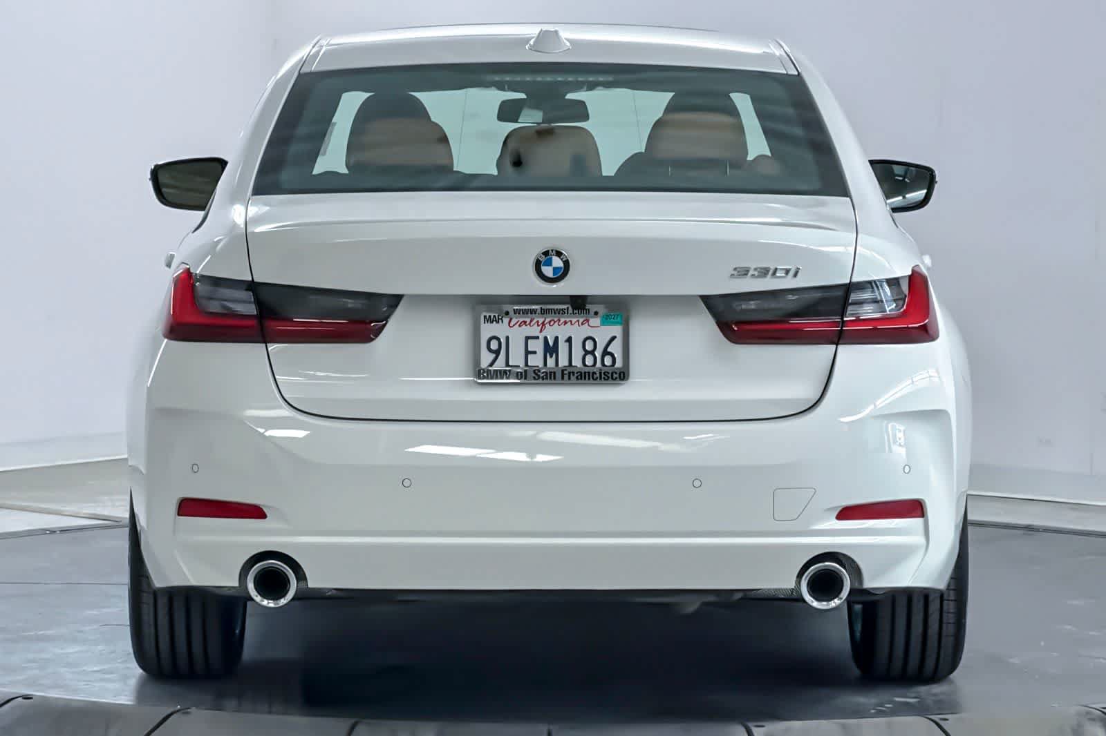 Used 2024 BMW 330i Sedan w/ Premium Package RWD image 7