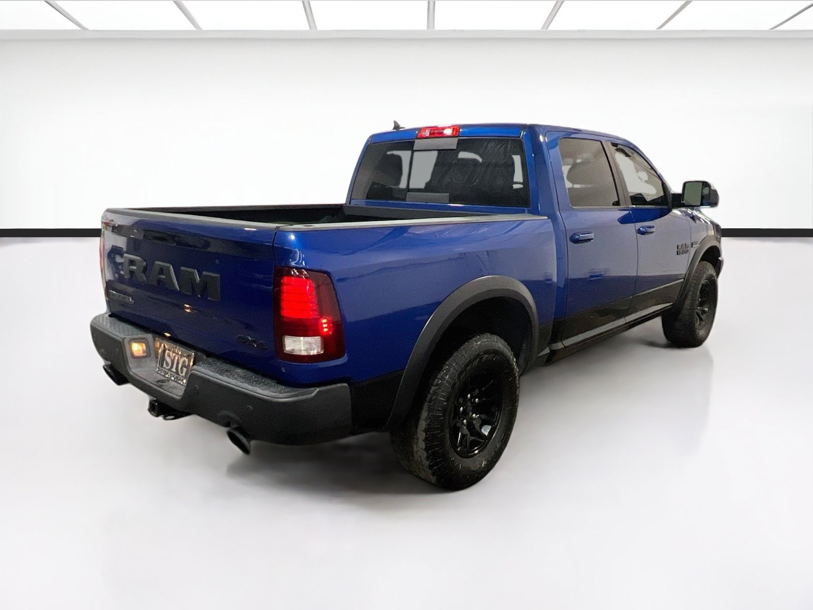 Used 2017 RAM 1500 Rebel w/ Luxury Group AWD/4WD image 4