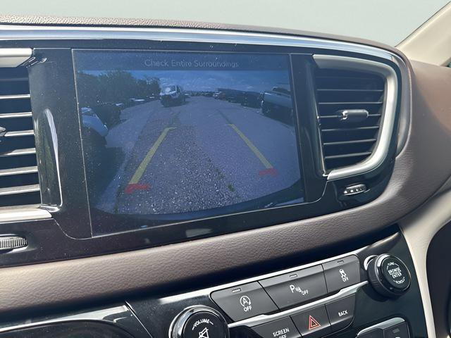 Used 2017 Chrysler Pacifica Touring-L image 28