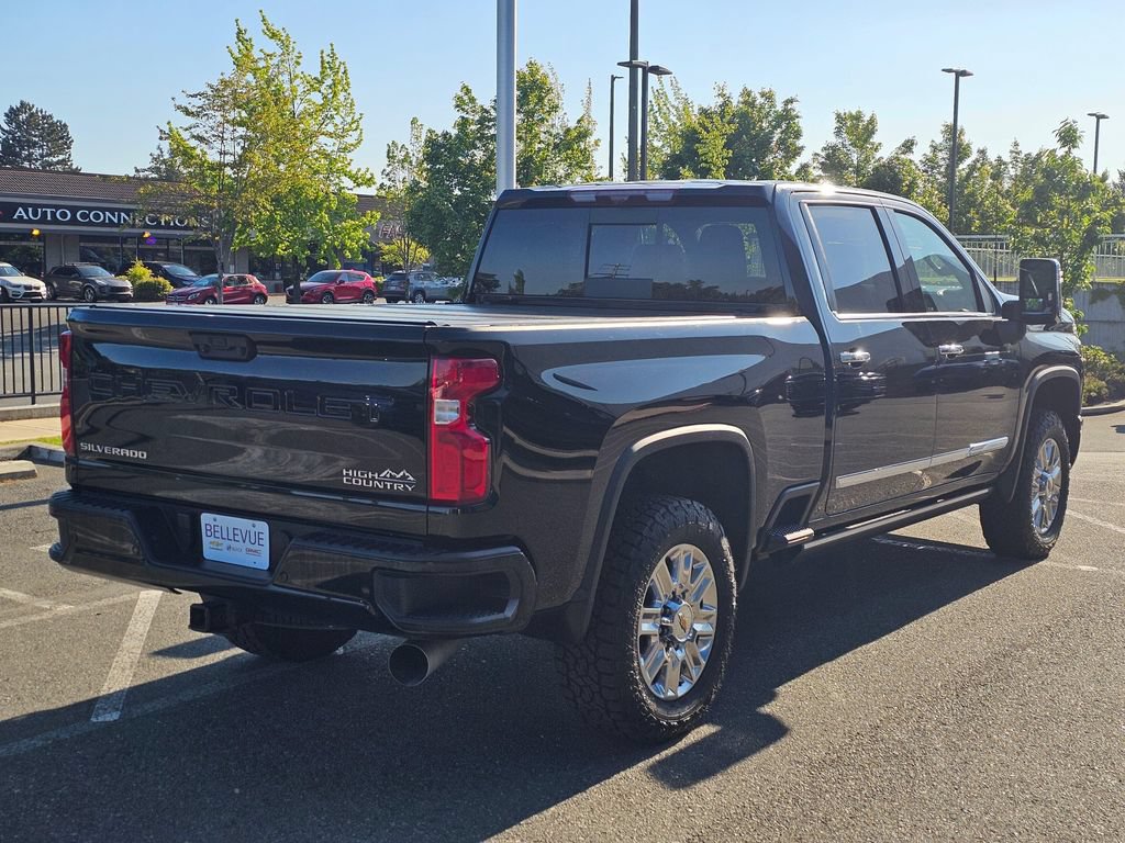 Used 2024 Chevrolet Silverado 2500 High Country w/ High Country Premium Package AWD/4WD image 5