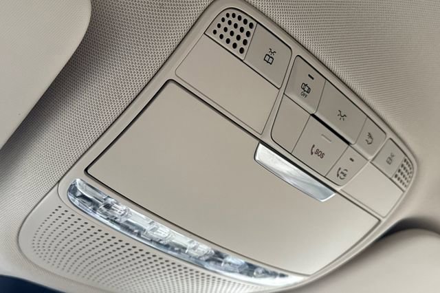 Used 2022 Mercedes-Benz GLC 300 image 24