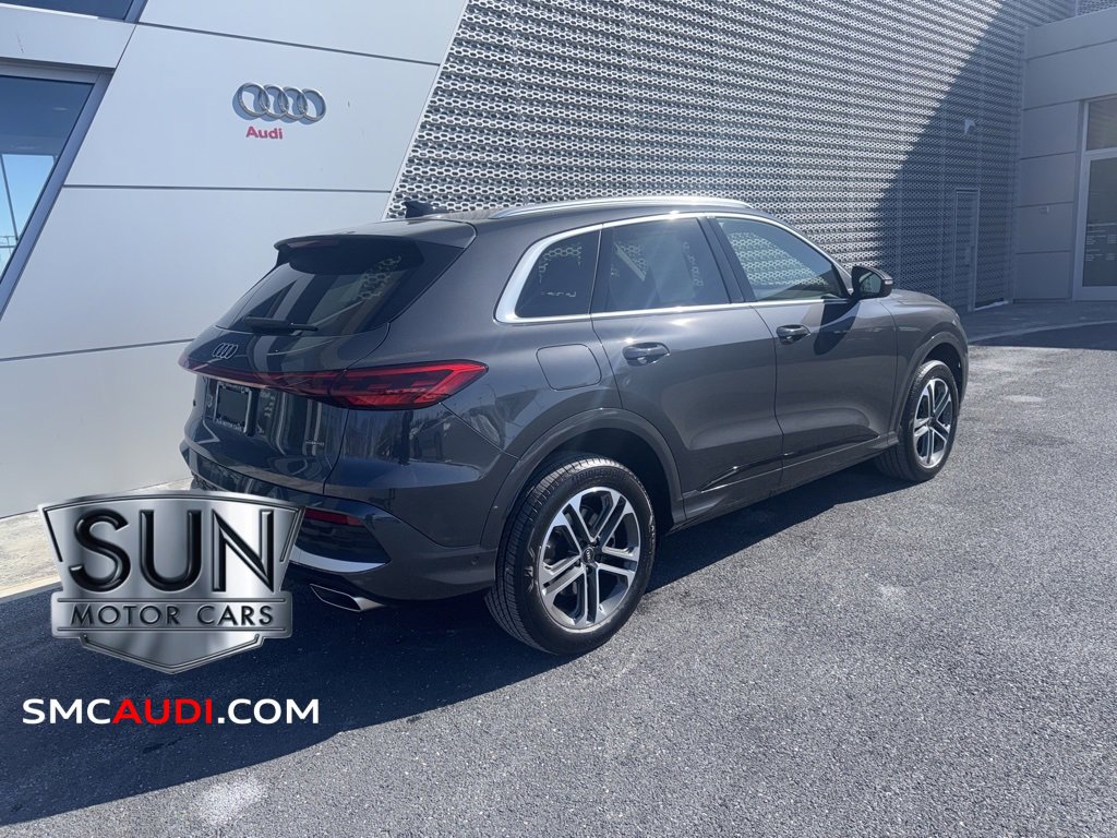 Used 2025 Audi Q5 Premium w/ Convenience Package image 7
