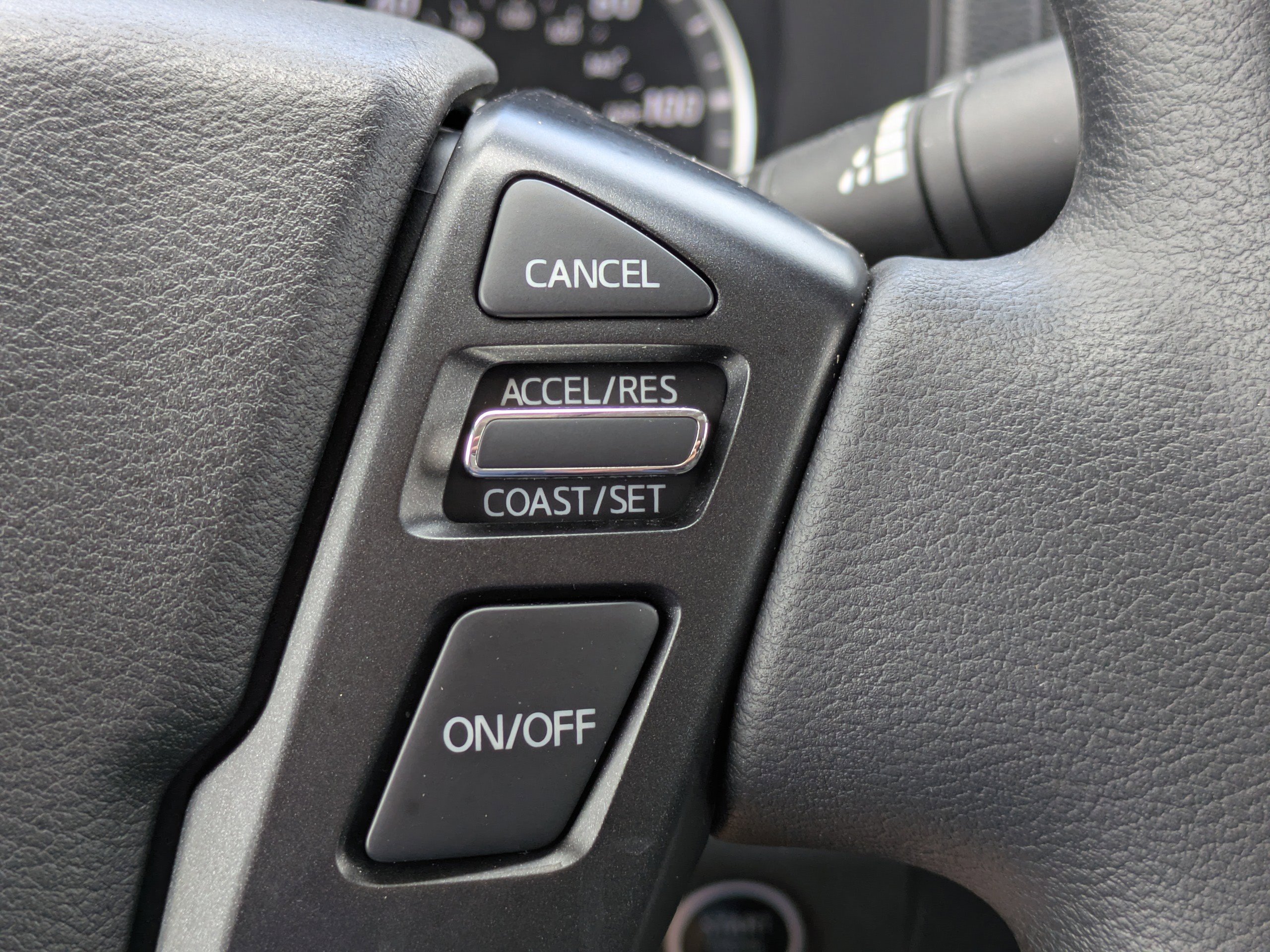 Used 2024 Nissan Frontier SV w/ Graphics Package image 23