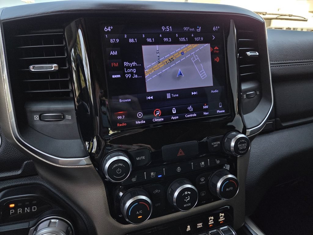Used 2019 RAM 1500 Laramie RWD image 10