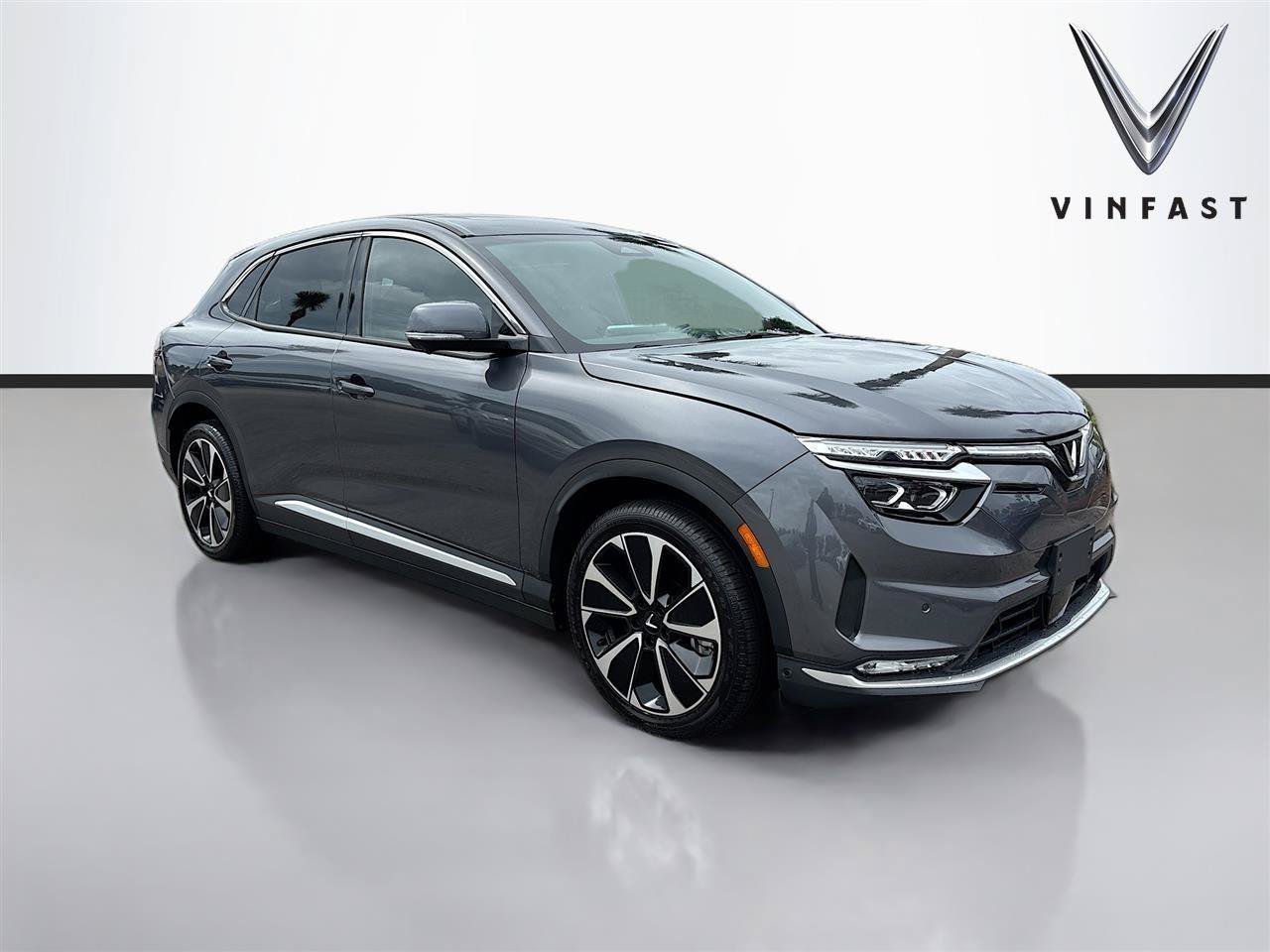 New 2025 VinFast VF 8 Plus