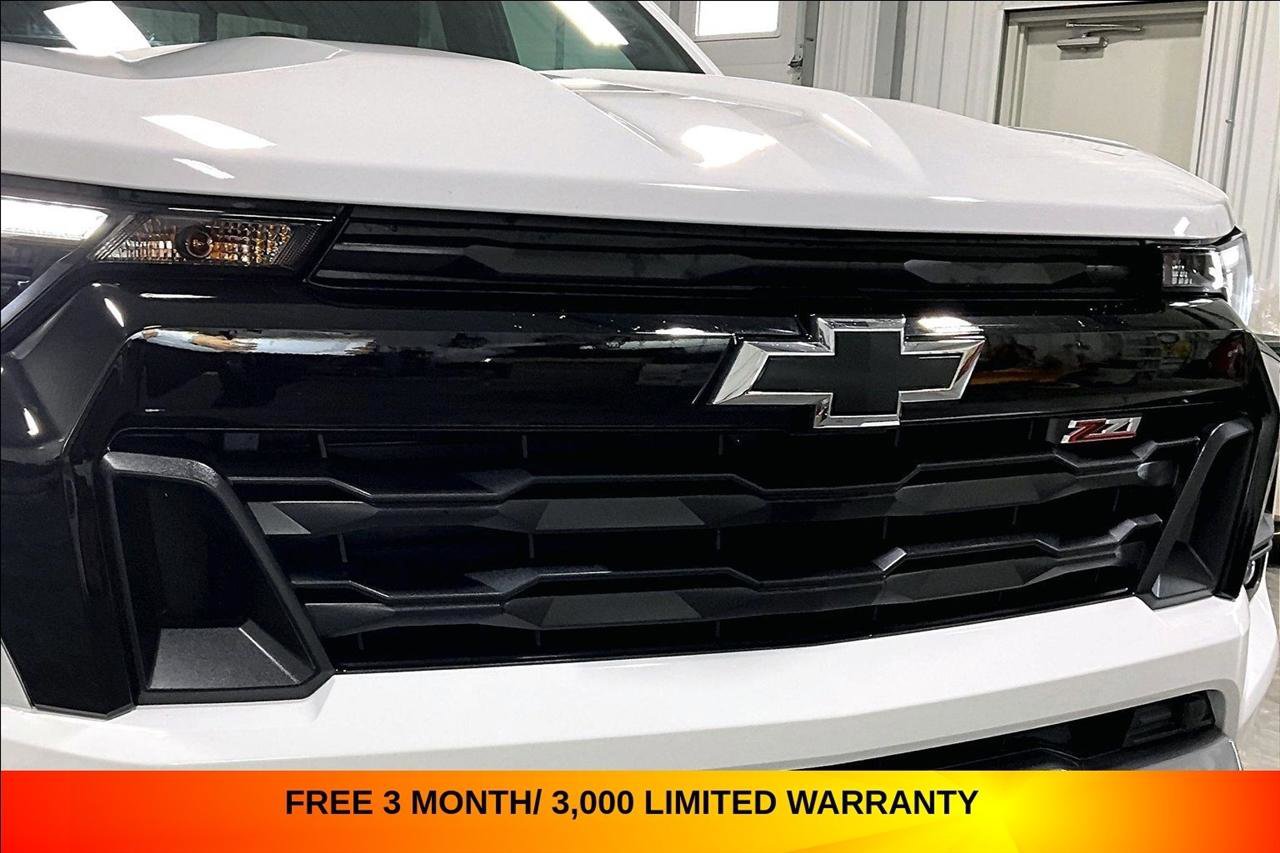Used 2024 Chevrolet Colorado Z71 w/ Advanced Trailering Package AWD/4WD image 31