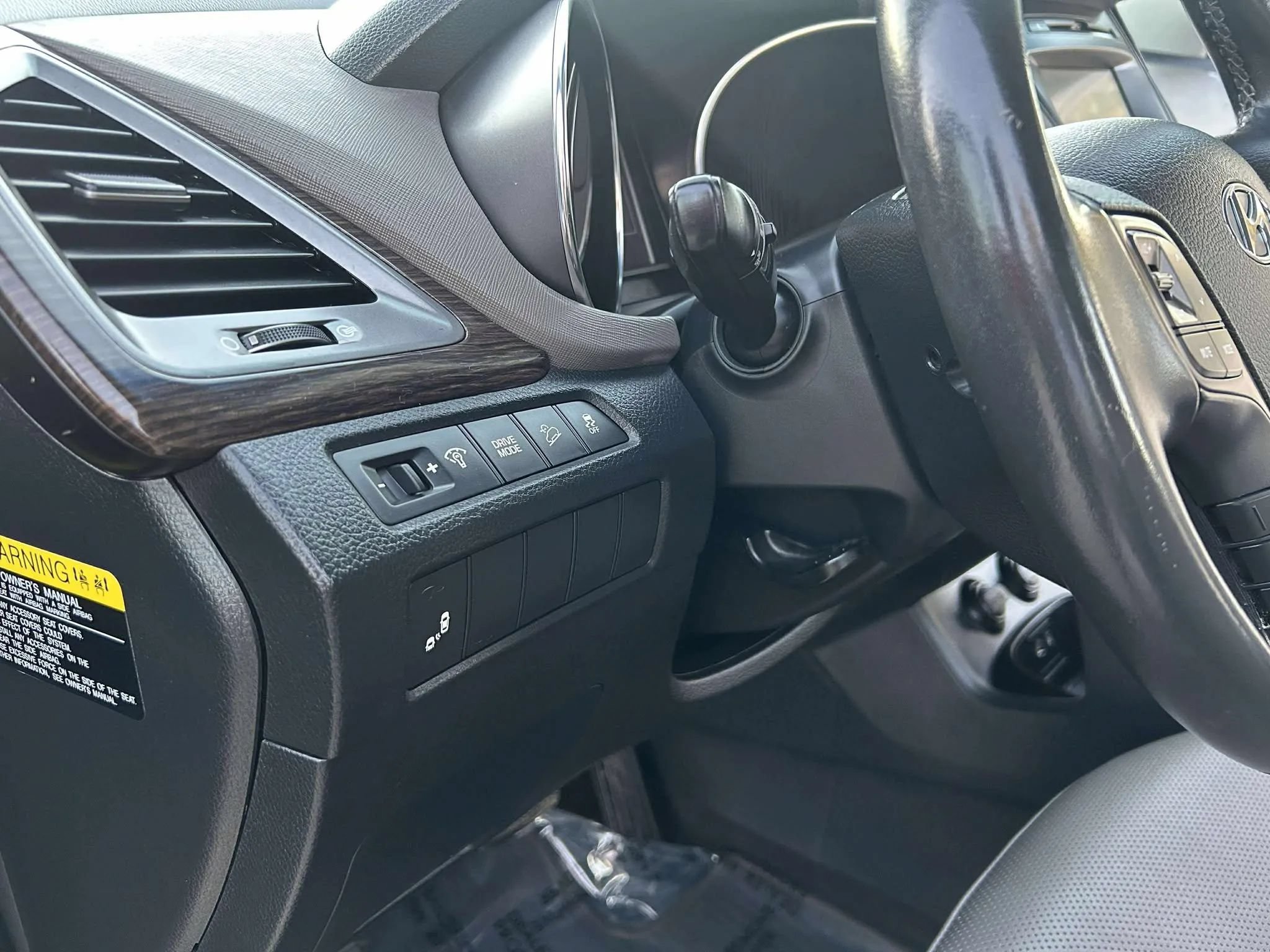Used 2017 Hyundai Santa Fe Sport FWD image 12