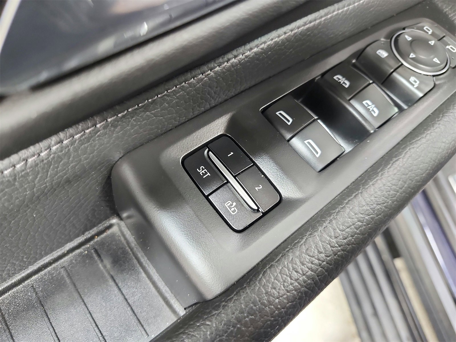 Used 2023 GMC Yukon Denali image 21