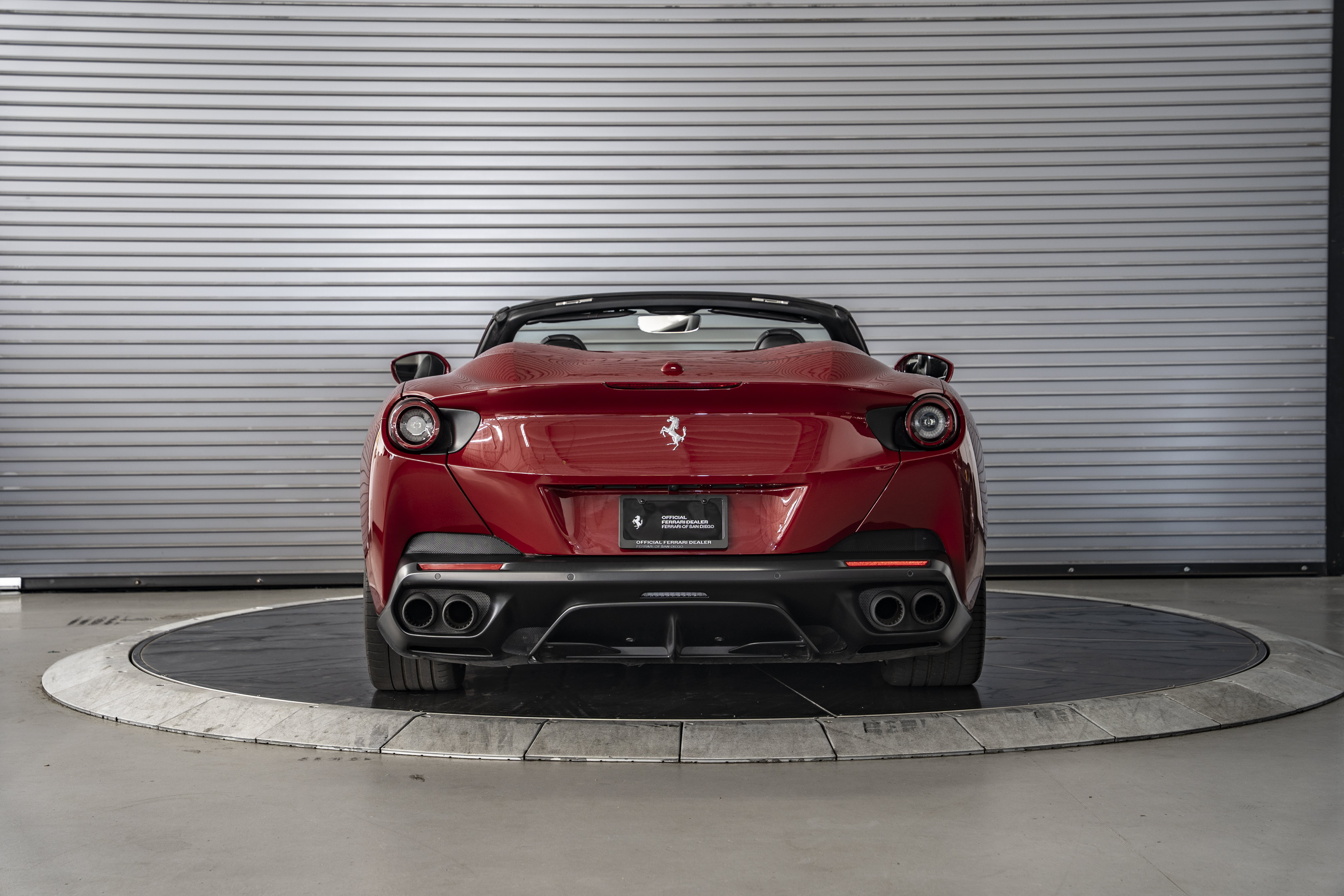 Used 2019 Ferrari Portofino RWD image 4