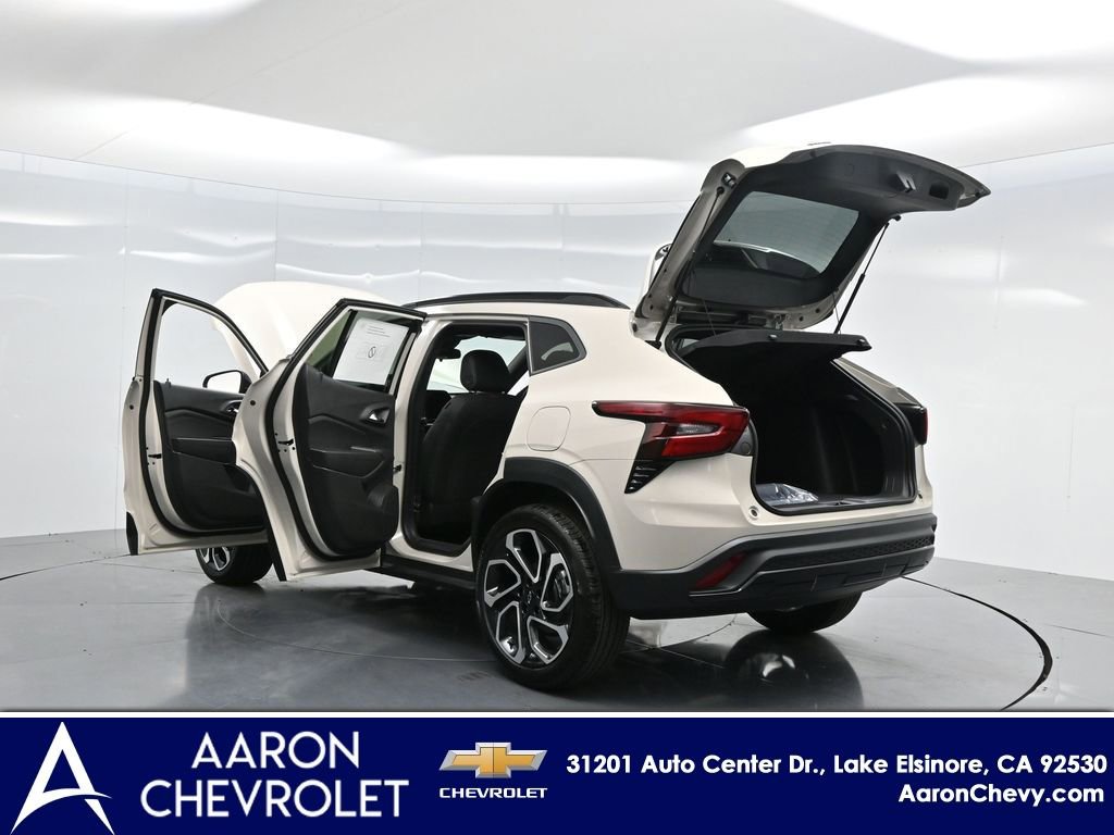 New 2026 Chevrolet Trax RS image 30