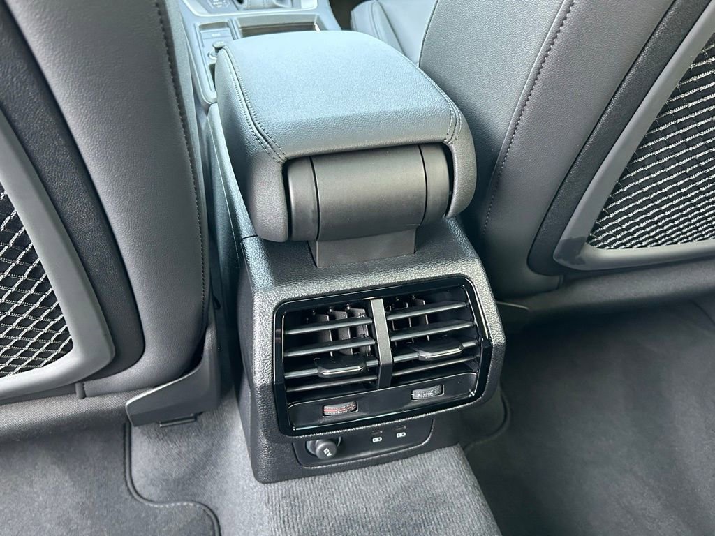 New 2025 Audi Q3 2.0T Premium w/ Convenience Package AWD/4WD image 65