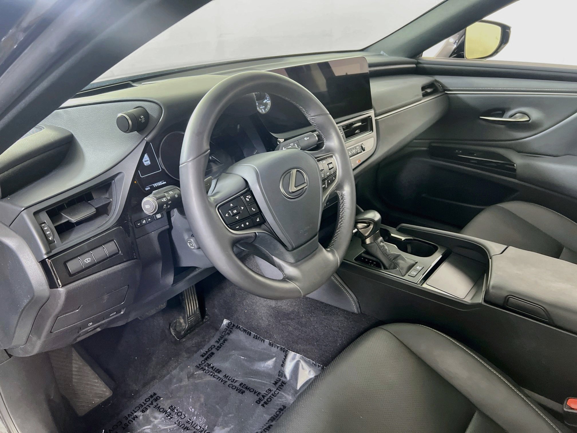 Used 2024 Lexus ES 300h w/ Premium Package FWD image 9
