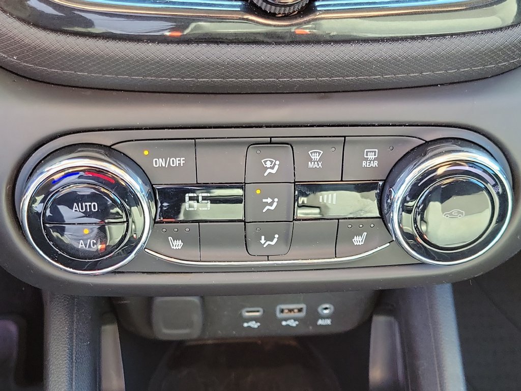 Used 2023 Chevrolet TrailBlazer LT w/ Convenience Package FWD image 26