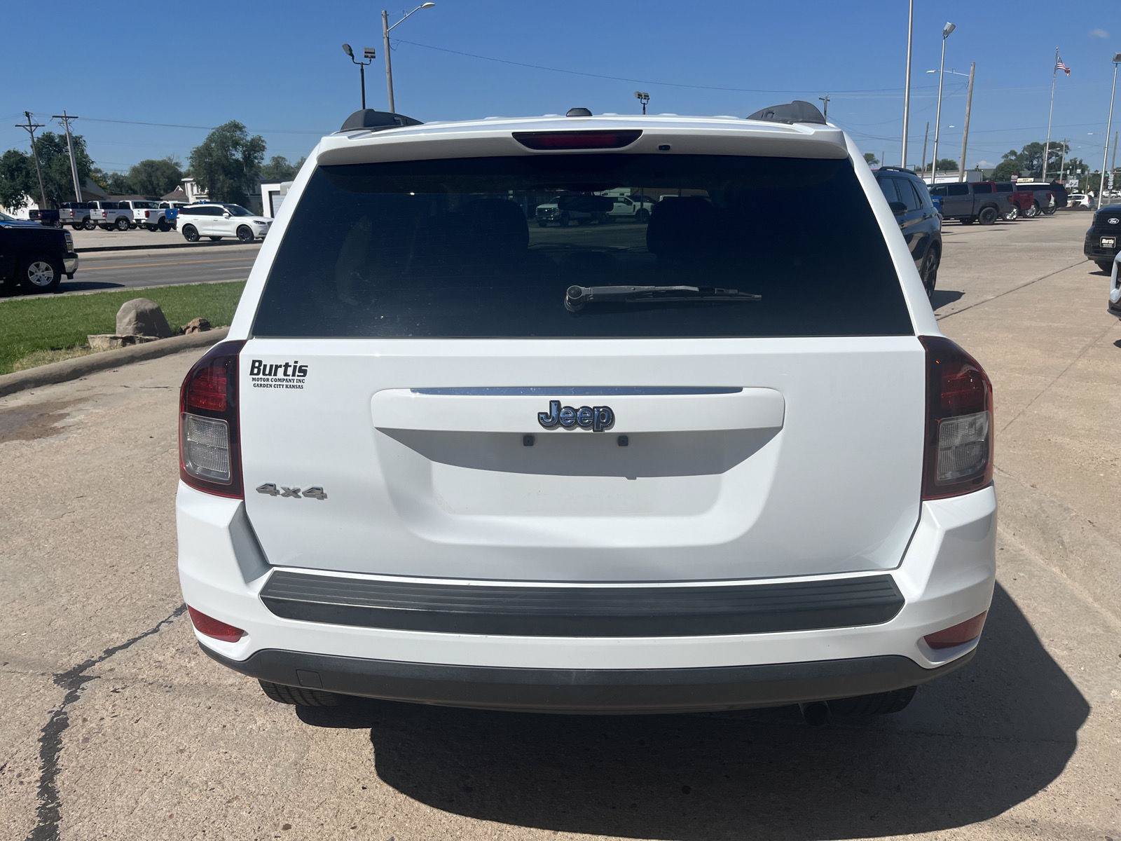 Used 2016 Jeep Compass Sport w/ Power Value Group AWD/4WD image 7