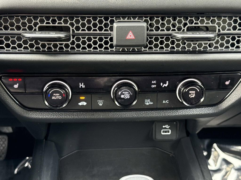 Used 2025 Honda HR-V Sport image 6