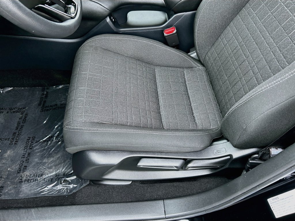 Certified 2024 Honda HR-V LX image 18
