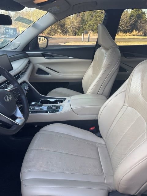 Used 2024 INFINITI QX60 Luxe w/ Performance Audio Package image 7