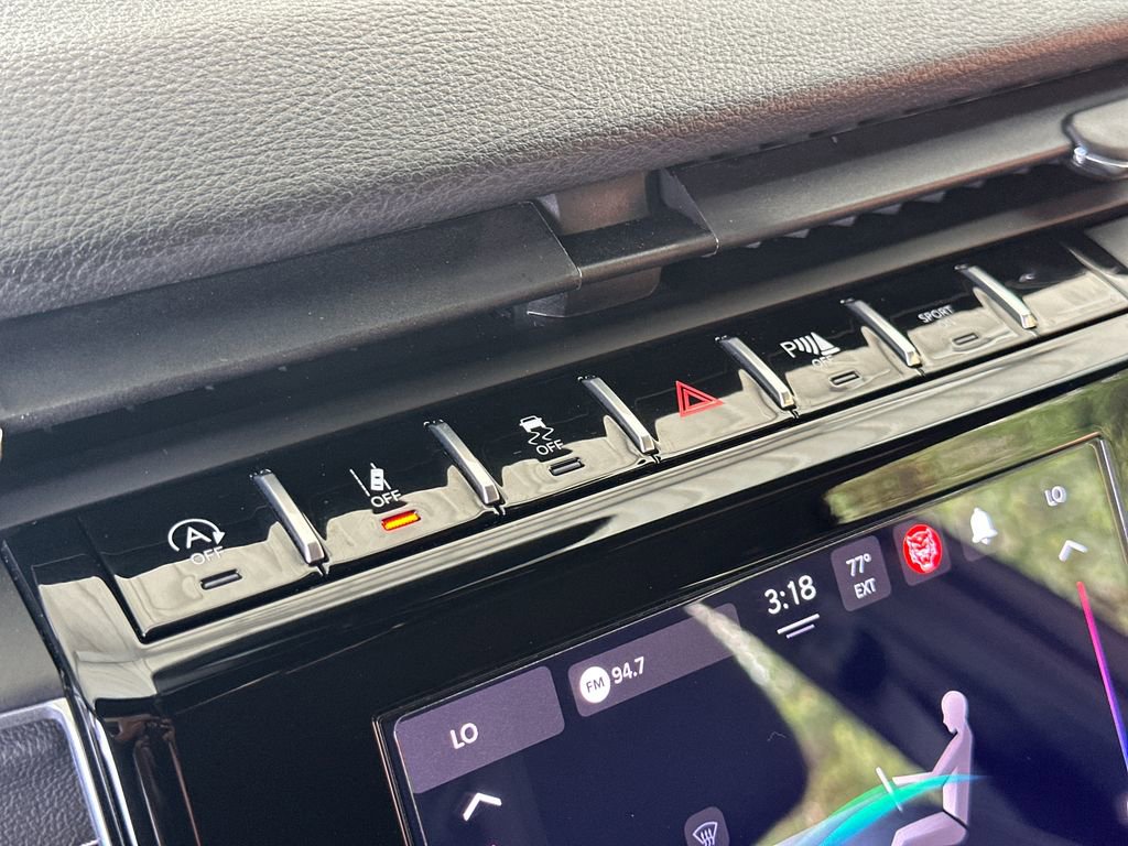 Used 2025 Jeep Grand Cherokee Laredo w/ Trailer Tow Package image 7