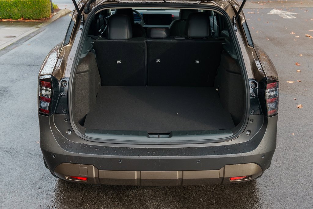 New 2026 Nissan Kicks SR w/ Cold Weather Package image 7