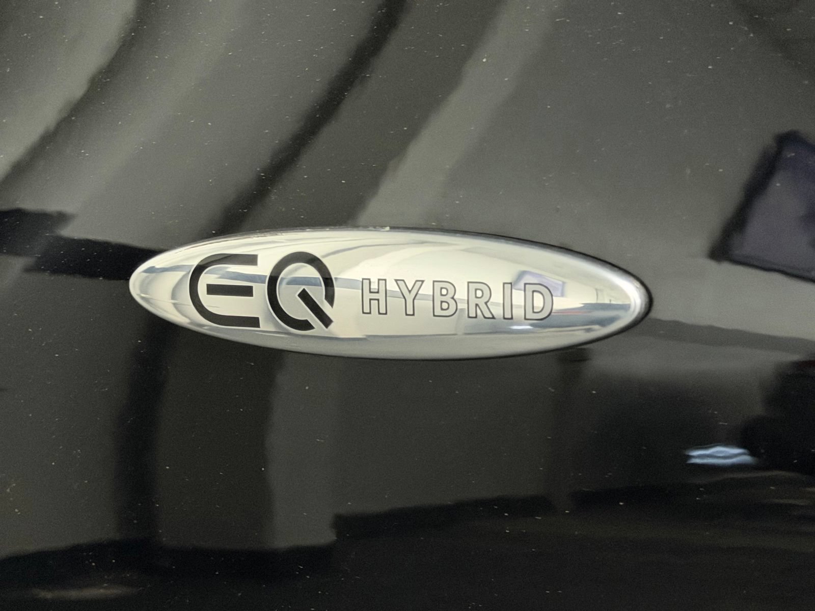 Used 2025 Mercedes-Benz GLC 350e 4MATIC image 40