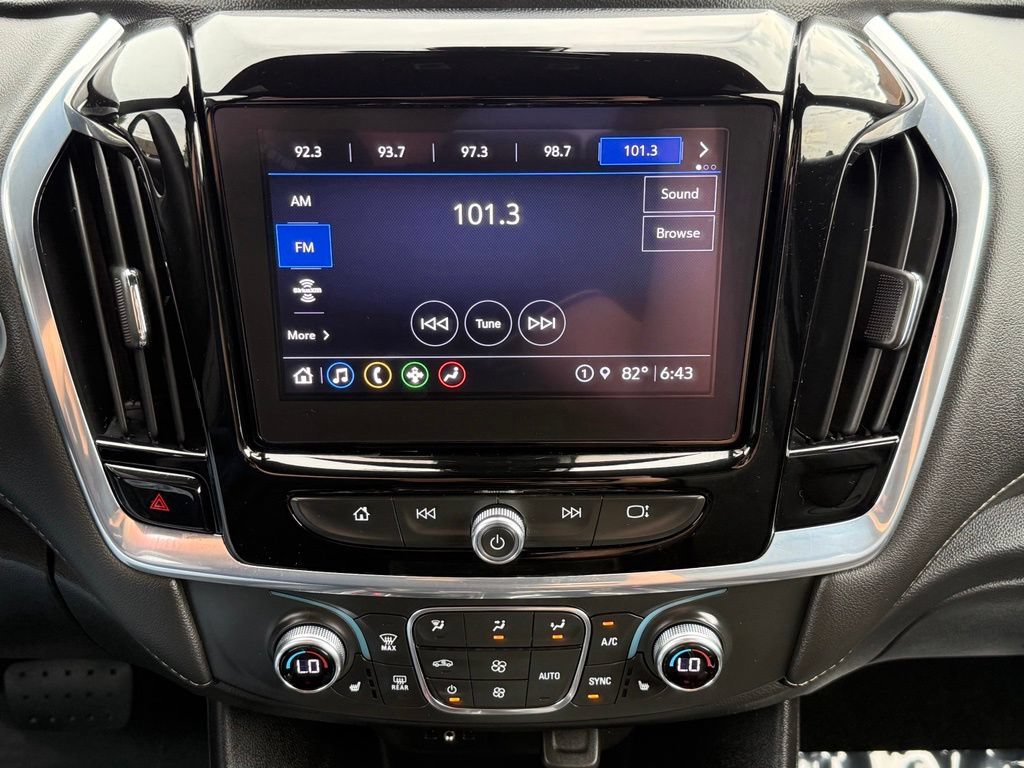 Used 2023 Chevrolet Traverse LT w/ Rear Camera Mirror Package AWD/4WD image 36