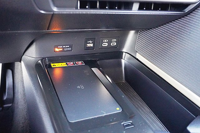 Used 2026 Toyota Camry SE w/ Convenience Package FWD image 38