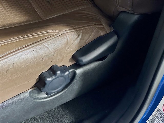 Used 2016 Toyota Tacoma Limited image 12