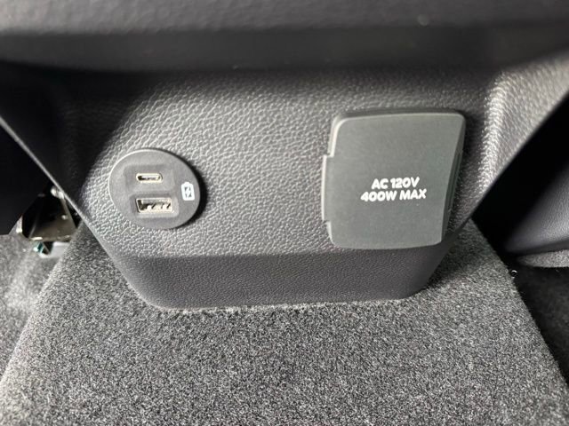 New 2025 Ford Ranger Lariat w/ Black Appearance Package image 28