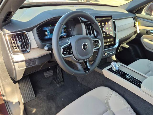 New 2026 Volvo XC90 T8 Plus w/ Protection Package AWD/4WD image 7