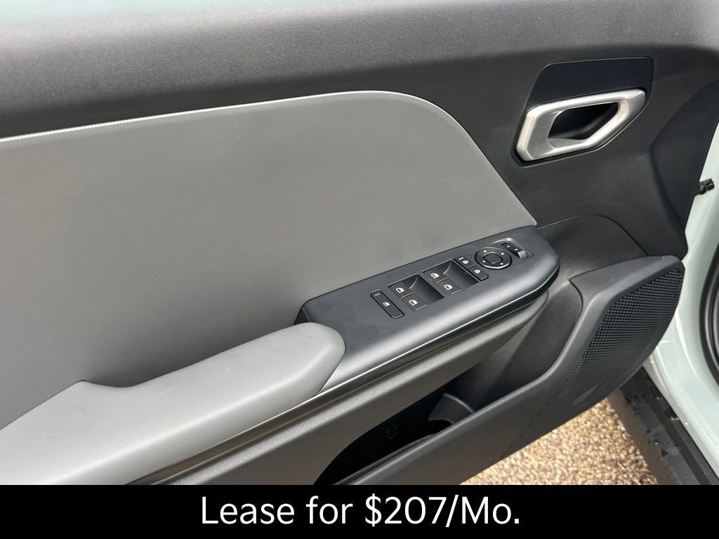 New 2025 Kia K4 LXS image 10