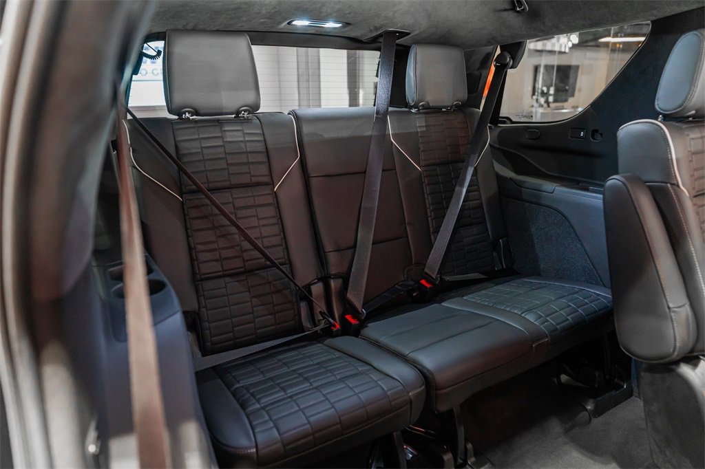 Used 2021 Cadillac Escalade Premium Luxury Platinum image 15