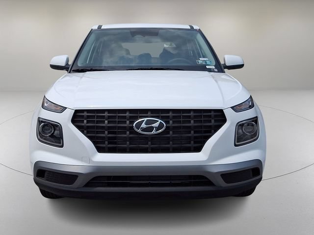 New 2026 Hyundai Venue SE FWD video 2