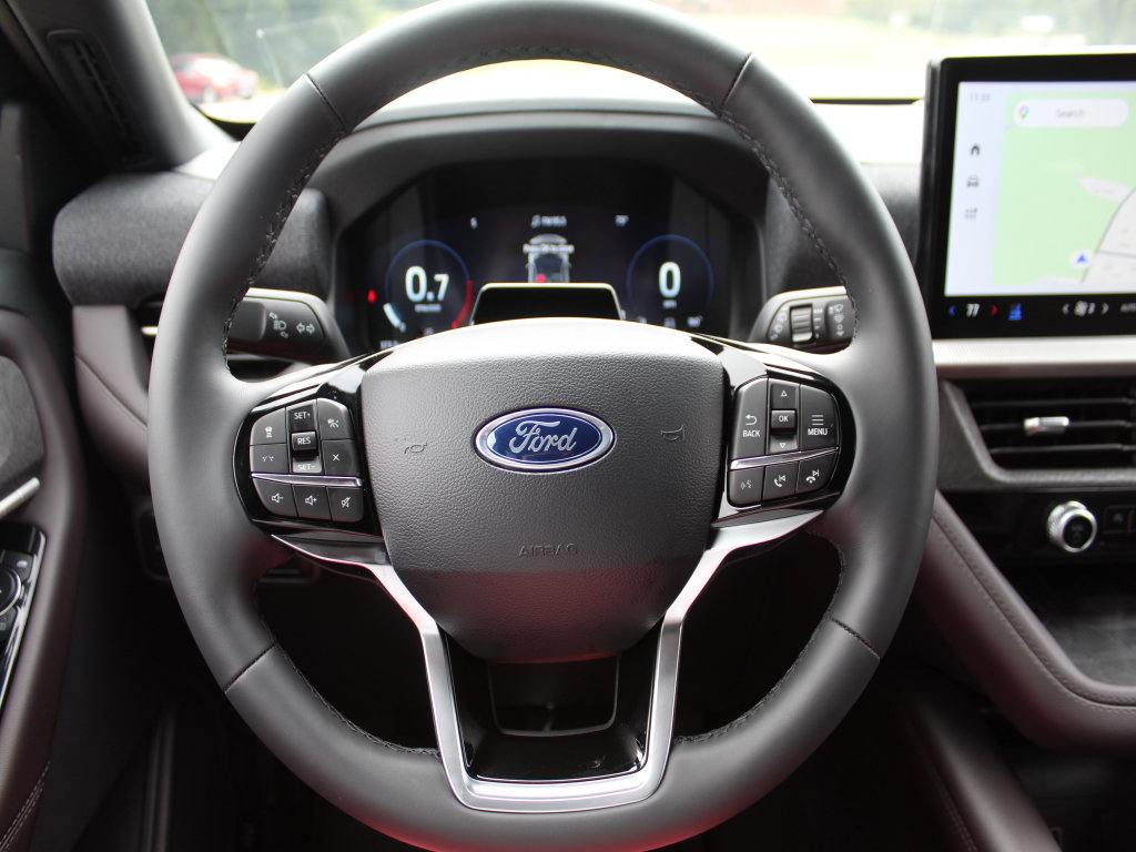 New 2026 Ford Explorer Platinum w/ LUX Leather Package AWD/4WD image 25