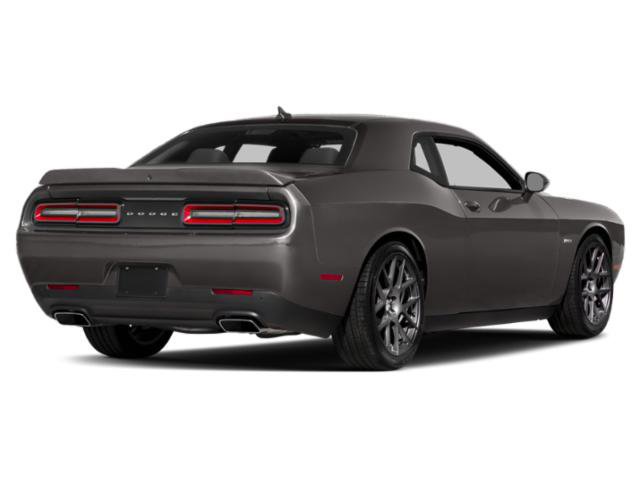 Used 2015 Dodge Challenger SXT RWD image 7