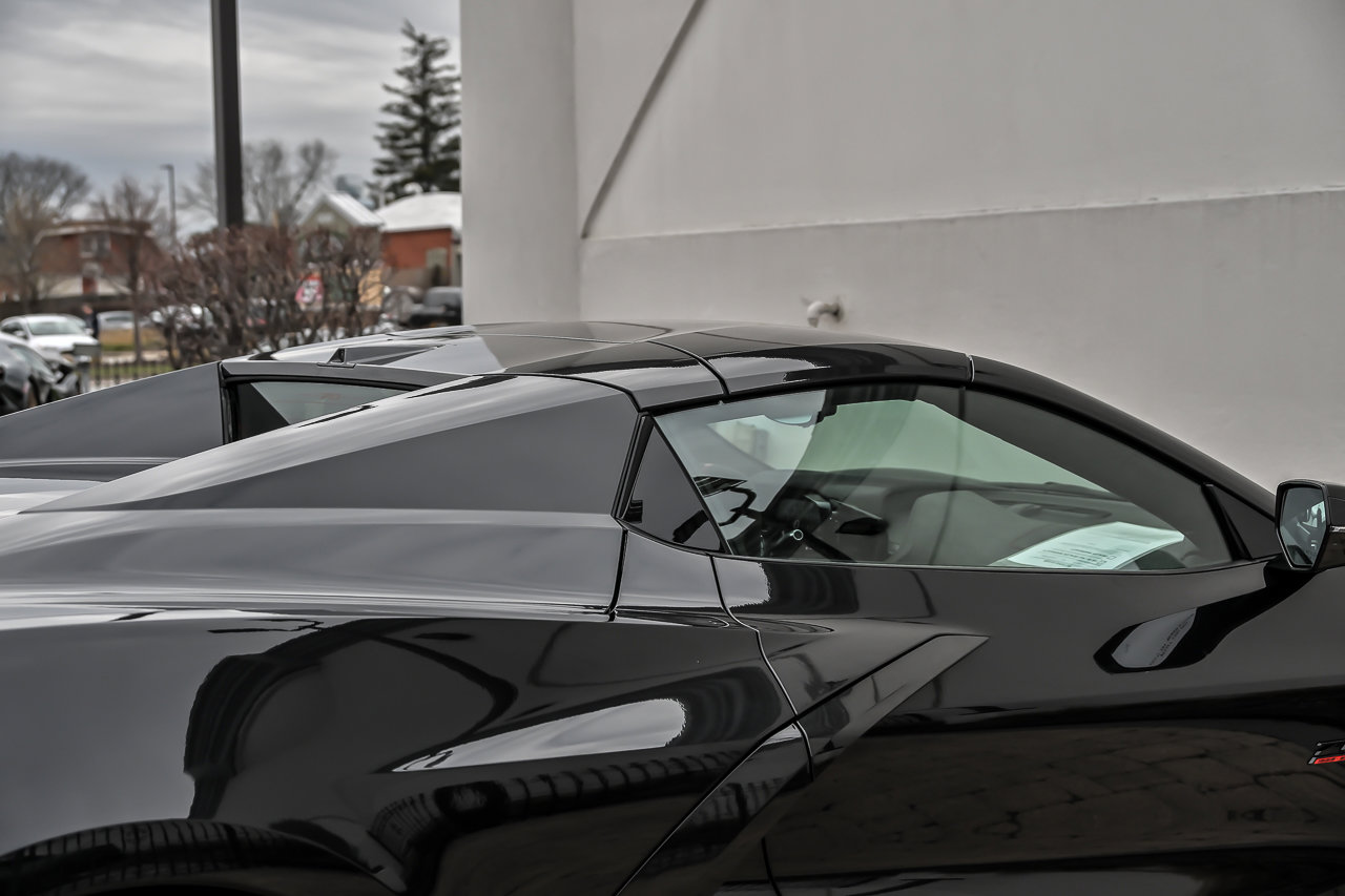 Used 2023 Chevrolet Corvette Stingray Premium Conv w/ Z51 Performance Package image 18