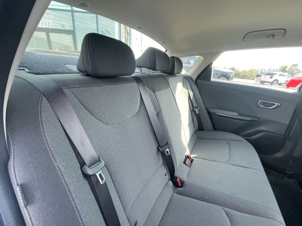 Certified 2025 Kia K4 LXS image 27