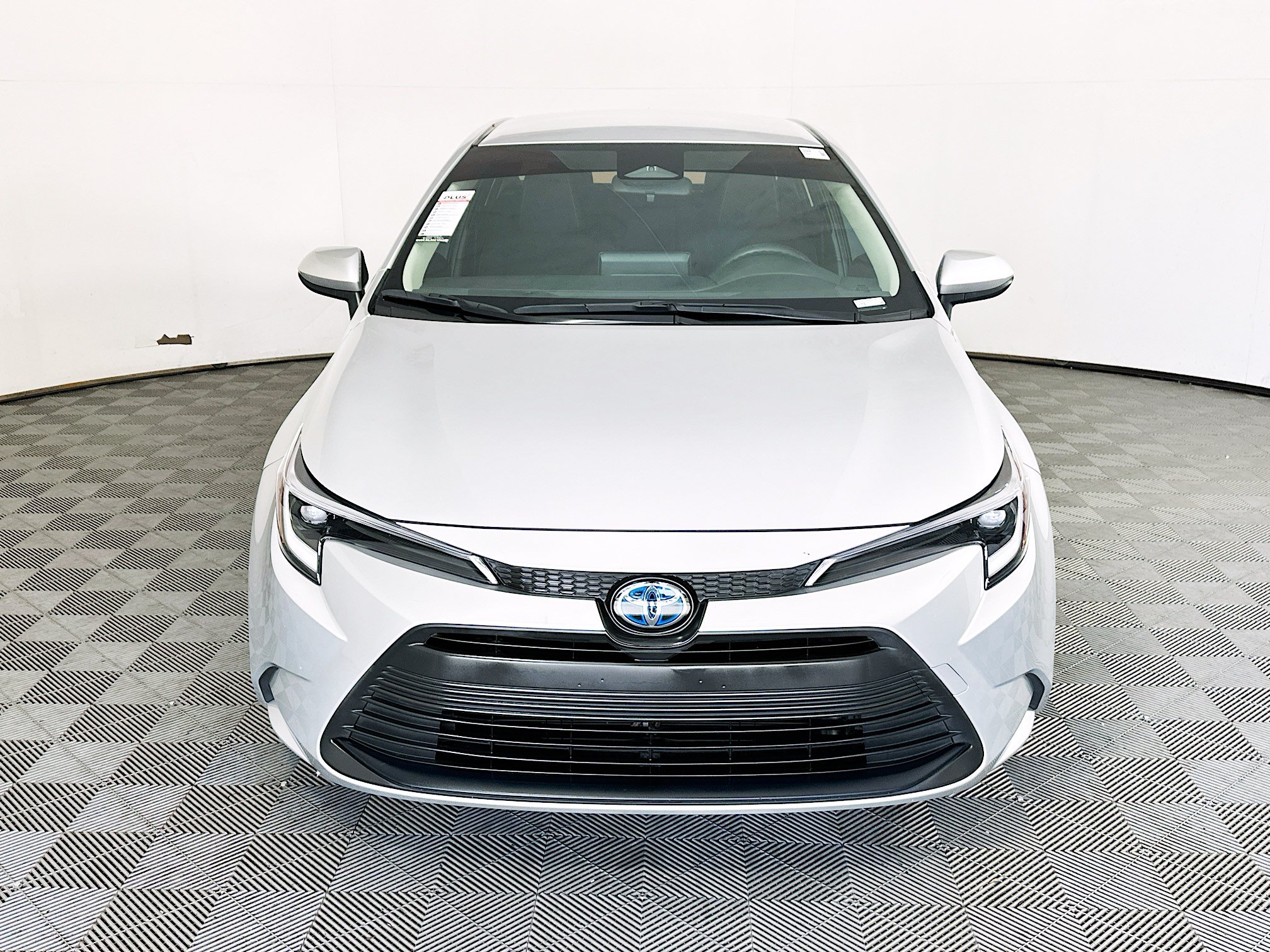 Used 2023 Toyota Corolla LE FWD image 8