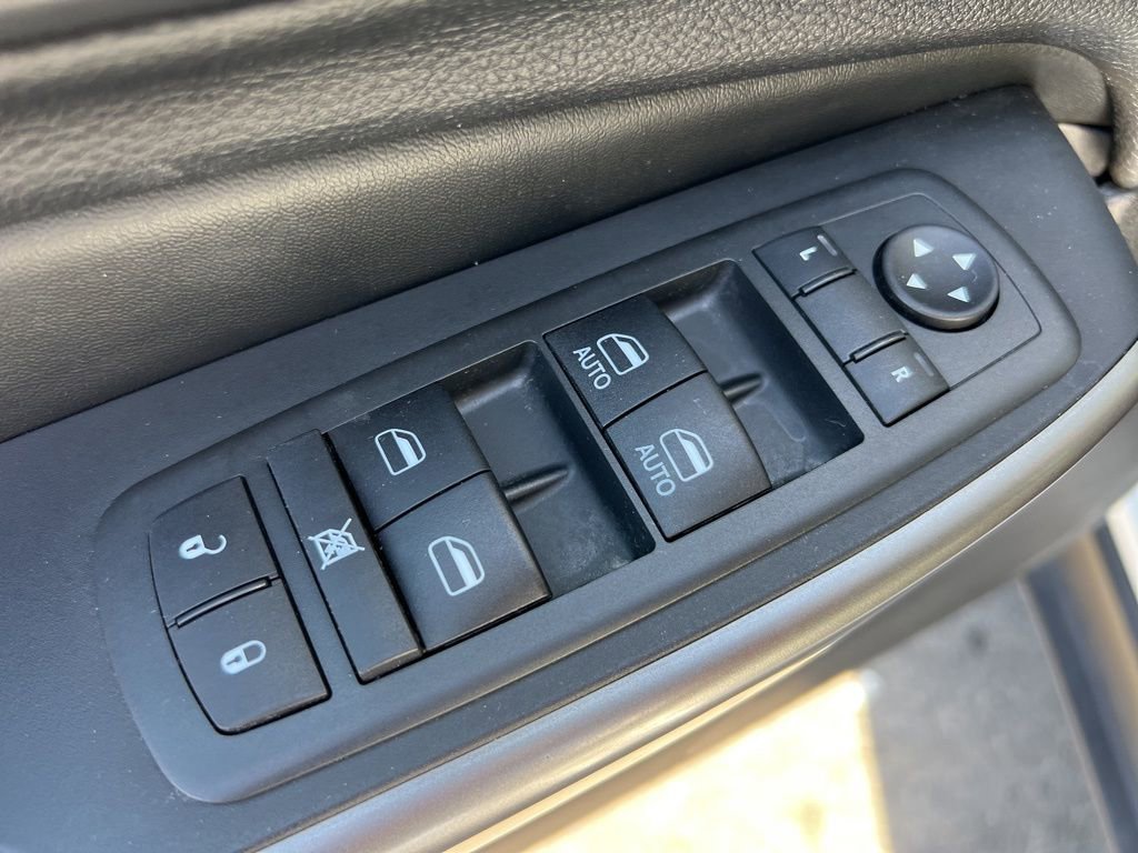 Used 2021 Jeep Cherokee Latitude Plus image 10