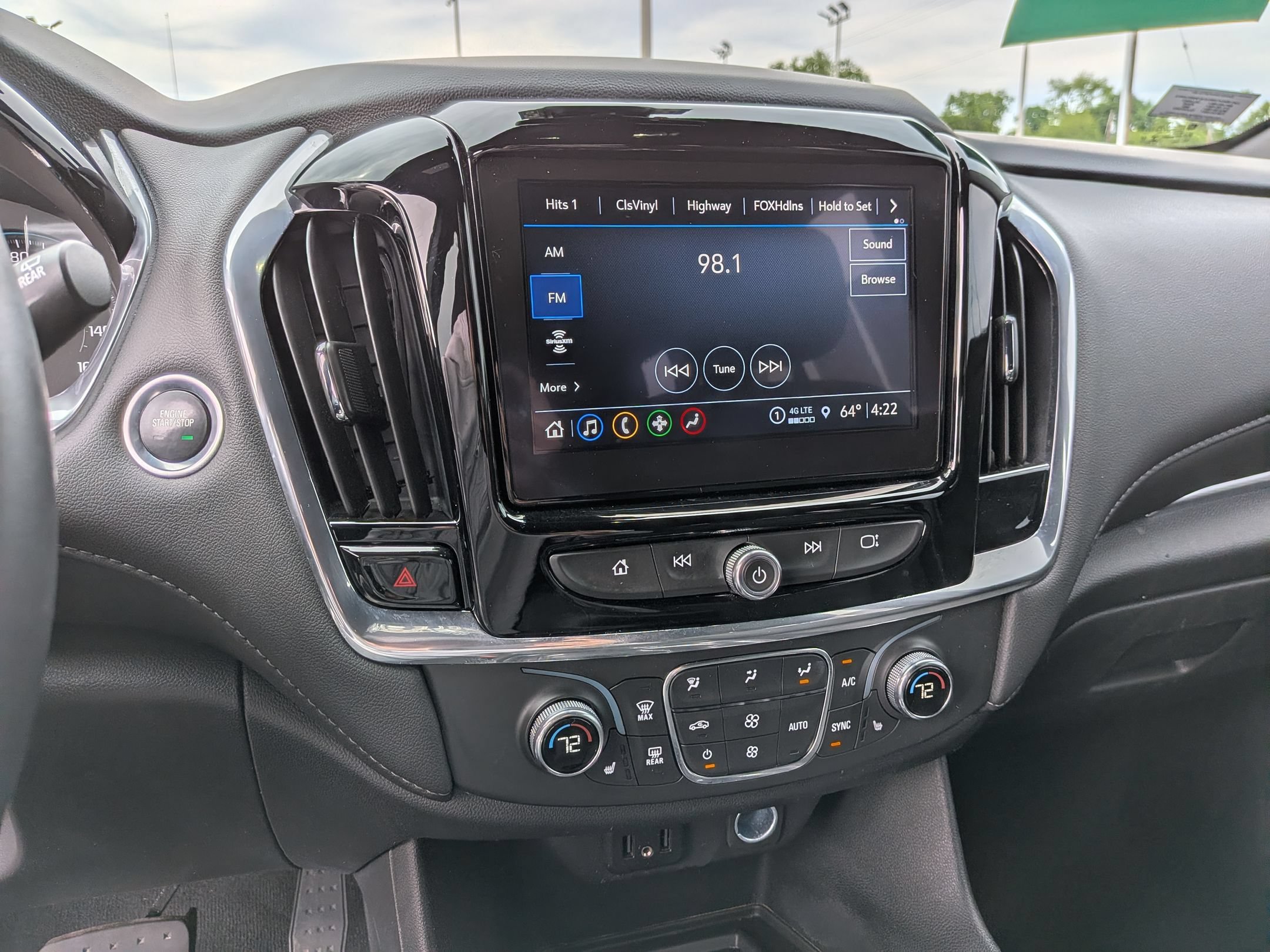 Certified 2023 Chevrolet Traverse LT w/ Rear Camera Mirror Package AWD/4WD image 13