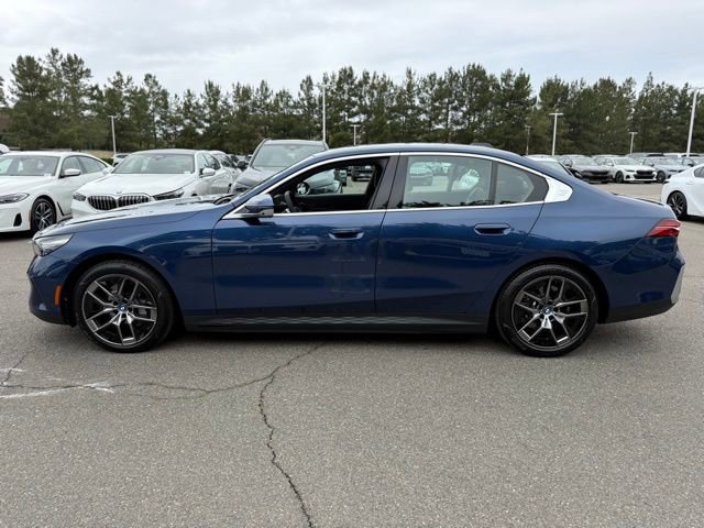 Used 2025 BMW i5 xDrive40 w/ Executive Package image 13